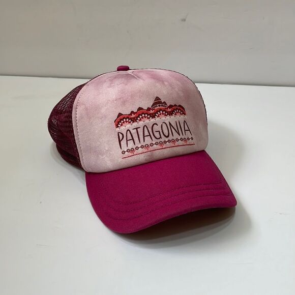 PATAGONIA TRUCKERS HAT IN FUCHSIA‎ - Picture 1 of 5